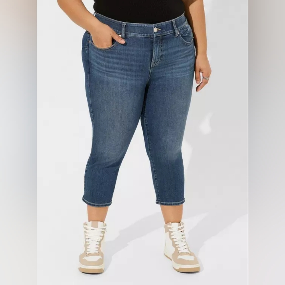 Torrid Premium Stretch Crop Bombshell Skinny High Rise Denim Blue Jeans *NWT 24